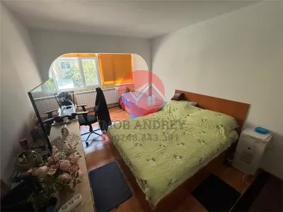 Apartament 2 camere, etaj 1, Vest, mobilat, 47 mp - foto 2