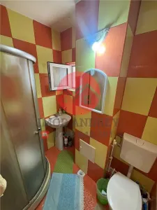Apartament 2 camere, etaj 1, Vest, mobilat, 47 mp - foto 9
