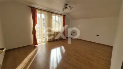 Casă mobilată, cu garaj și foișor – Zonă liniștită în Nordul Piteștiului - foto 8