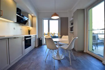 [VIDEO] 3 Bedroom Duplex with Park Views | Pet Friendly | Parking + Storage - foto 12