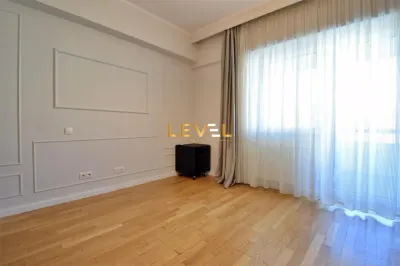 [VIDEO] 3 Bedroom Duplex with Park Views | Pet Friendly | Parking + Storage - foto 24