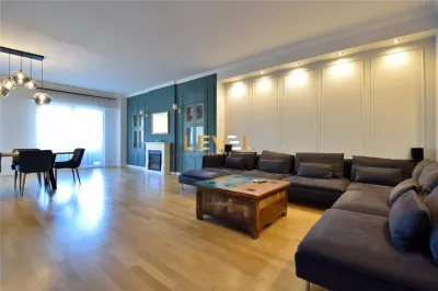 [VIDEO] 3 Bedroom Duplex with Park Views | Pet Friendly | Parking + Storage - foto 7