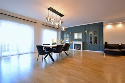 [VIDEO] 3 Bedroom Duplex with Park Views | Pet Friendly | Parking + Storage - foto 8