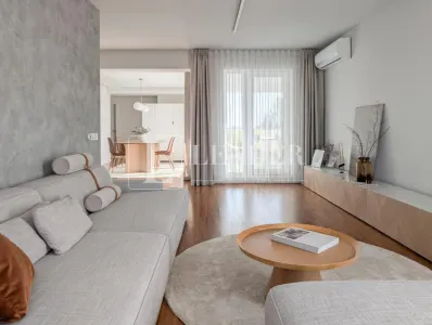 Penthouse modern cu 3 camere de inchiriat in pipera - foto 3
