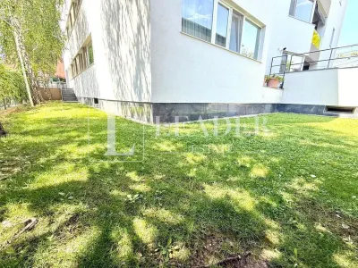 Apartament cu  4 camere cu gradina proprie de 95 mp - foto 6