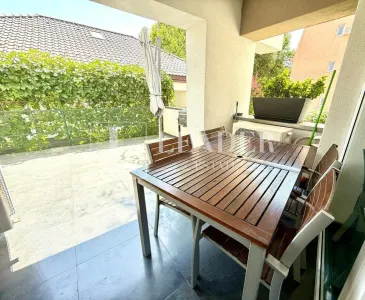 Apartament cu  4 camere cu gradina proprie de 95 mp - foto 8