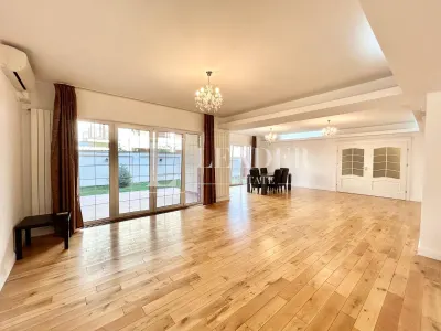 5-Bedroom Villa with Private Garden & Tennis Court - foto 8
