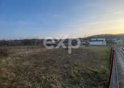Teren împrejmuit, ideal construcție casă – Bascov, 700 mp, zonă liniștită - foto 3