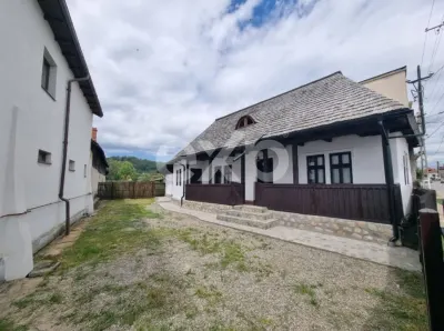 Casă Tradițională Restaurată – Prêt-à-Louer pe Airbnb / Booking - foto 1