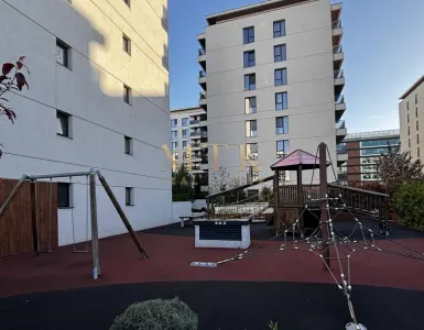 Apartament lux 3 Camere - mobila ROVERE | Curte privata 63 mp | Nusco City - foto 22