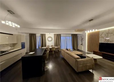 Proprietate rara | Apartament spatios cu vedere libera catre parcul Herastrau - foto 4
