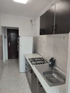 Garsoniera decomandata zona Vlahuta - foto 3