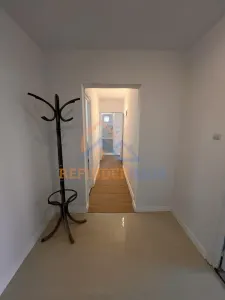 Apartament de vanzare cu 3 camere, 2 grupuri sanitare - zona Dristor - foto 4