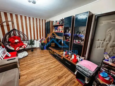 Apartament de vanzare cu 3 camere, zona Fizicienilor - foto 2