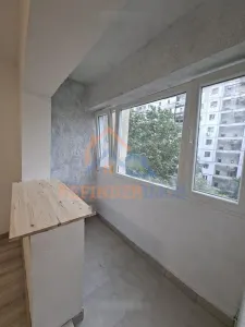 Garsoniera renovata complet, bloc 1986 - Bucuresti