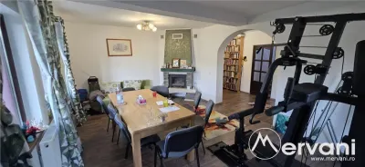 Vila 6 camere de vanzare in Banesti - foto 3