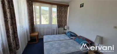 Pensiune turistica cu 8 camere de vanzare in Busteni - foto 14