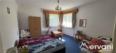 Pensiune turistica cu 8 camere de vanzare in Busteni - foto 7