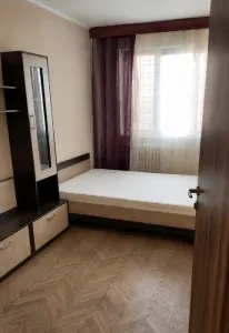 Apartament 2 Camere Decomandat – Podu Roș, Centrală Proprie - foto 2