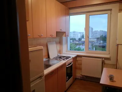 Apartament 2 Camere Decomandat – Podu Roș, Centrală Proprie - foto 3