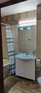 Apartament cu 2 camere mobilat,utilat centru - foto 5