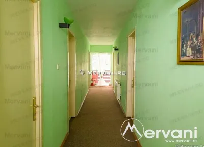 Spatiu Turistic de vanzare in Predeal (zona DN1) - foto 2