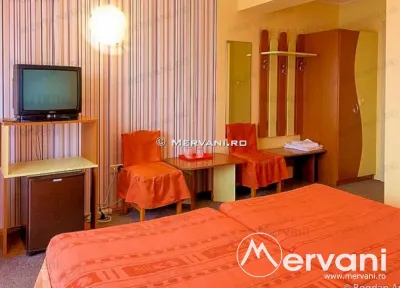 Spatiu Turistic de vanzare in Predeal (zona DN1) - foto 9