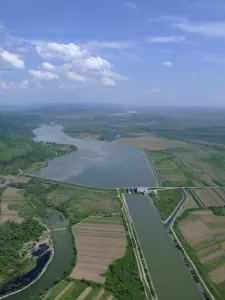 Oportunitate strategică pentru dezvoltarea unui proiect integrat cu potențial regional și randament ridicat - foto 21