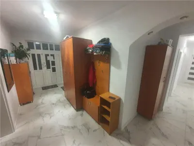 Casă Elegantă și Funcțională în Sibiu, Zona Lazaret - foto 15