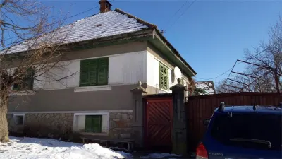 Casă cu 1100mp teren in satul Colun - la 40 km de Sibiu - Colun