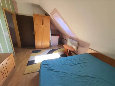 Apartament 2 camere la mansarda -str.Oncesti - zona Vasile Aaron - foto 11