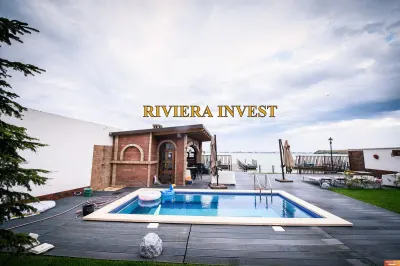 Ovidiu Sud,vila de lux cu piscina si ponton pe malul lacului - foto 16