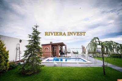 Ovidiu Sud,vila de lux cu piscina si ponton pe malul lacului - foto 17