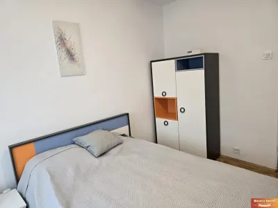 Faleza Nord- Azilul de Batrani , str.Unirii, apartament 3 camere mobilat si utilat, etaj 2  - foto 13