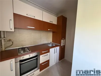Garsoniera Tudor etaj 1 amenajata mobilata utilata! - foto 6