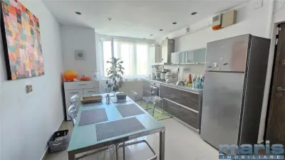 Apartament 3 camere Tudorul Vechi etaj 3 - Targu Mures