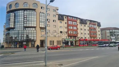 Spatiu Comercial zona Soarelui, vizibilitate excelenta - foto 1