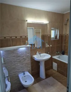 Apartament 3 camere, Piata 1 Mai - foto 2