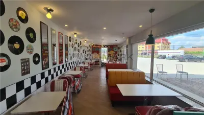 Benzinarie si restaurant de vanzare pe Calea Lugojului - foto 2