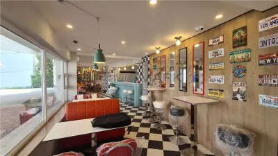 Benzinarie si restaurant de vanzare pe Calea Lugojului - foto 3