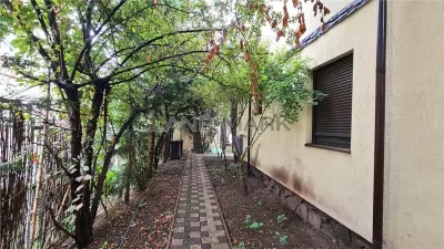 De inchiriat apartament 3 camere in vila zona Favorit-Circumvalatiunii - foto 11
