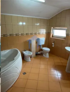 Casa 4 camere, Autogara Beta, Gara - foto 5