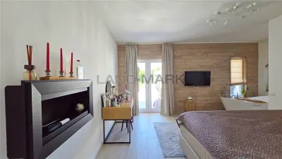 VILA PE PARTER SUPERBA MOBILATA / UTILATA CU PISICINA SI TEREN GENEROS - foto 17