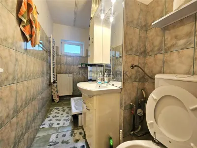 Apartament 2 camere de vanzare in zona Dambovita - foto 4