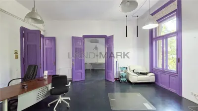 COMISION 0% APARTAMENT 4 CAMERE CLADIRE ISTORICA PIATA MOCIONI - foto 1