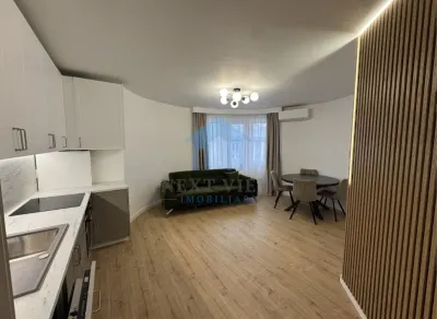 Apartament 3 camere, Europa - foto 6
