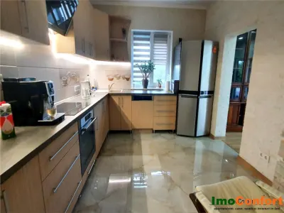 EXCLUSIV! Vila cu 3 niveluri si 1700mp teren in zona Miroslava - foto 5