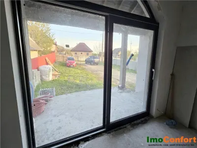 Vila  cu suprafata de 588mp si1600mp teren langa Pascani - foto 9