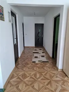 Casa de vanzare Stefanestii de Jos - foto 2