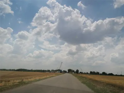 Teren intravilan 26500 mp-Moara Vlasiei,Nod A3, toate util. - foto 3